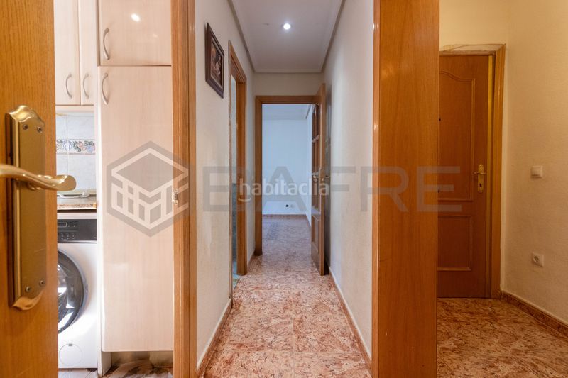 Foto d81c83a4-c04f-4ff9-a308-33f455e48ef1. Piso en Vista Alegre Madrid