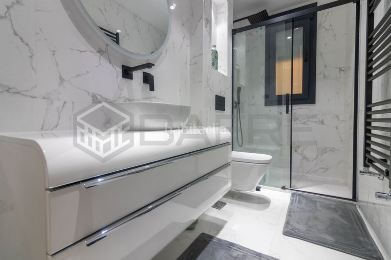 Foto aea020c7-1538-44dc-9b11-622f95a4842f. Flat with heating in Gaztambide Madrid