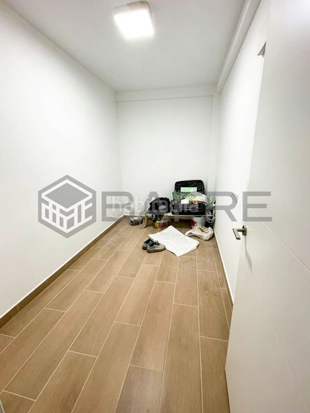 Foto 331a78b3-2aa7-405f-b521-46dfeaacb2f6. Piso en Pradolongo Madrid