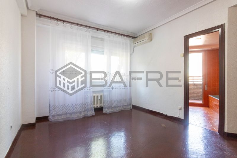Foto 0189f4dd-97f2-4228-af28-1d8e888b3976. Piso en Adelfas Madrid