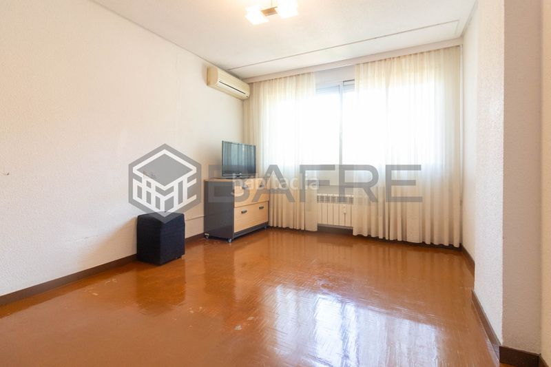 Foto 045eac6c-24d9-4794-95bd-99d3370b1d4e. Piso en Adelfas Madrid
