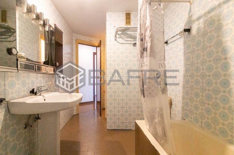 Foto 595481cc-5986-4a2c-b4e7-c6f5859c7551. Piso en Adelfas Madrid