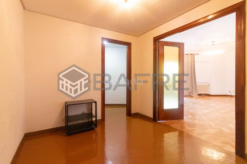Foto a51bf360-72a0-4312-b739-3d181ce4f4f0. Piso en Adelfas Madrid