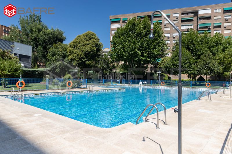 Foto b5c103db-5b89-4c02-8991-4e29a97ac8bf. Piso en Adelfas Madrid