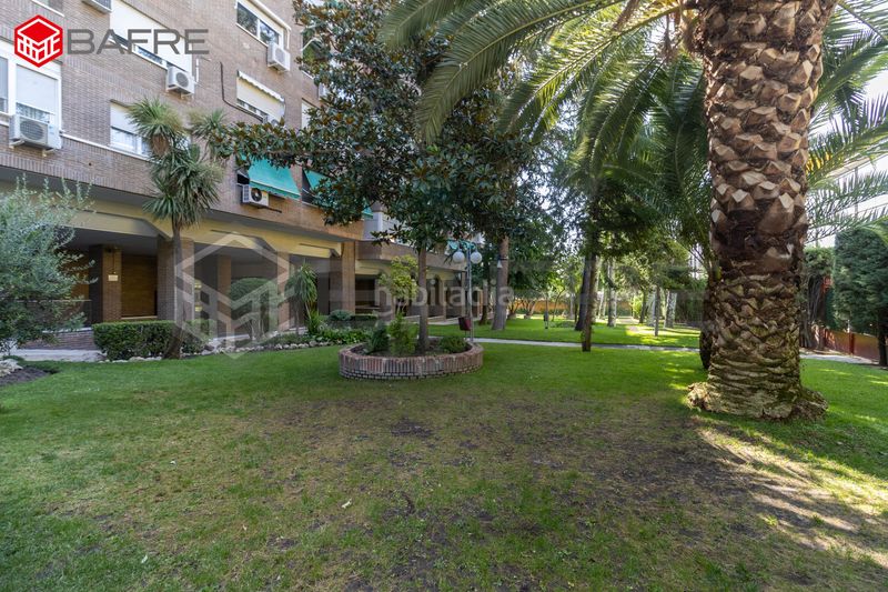 Foto d2f974a5-7517-4568-b338-aae127099705. Piso en Adelfas Madrid