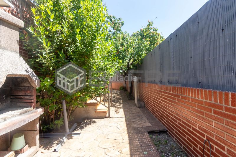 Foto a564015e-b9e8-4670-ab9e-a9445838dd43. Casa amb calefacció piscina a Perales del Río Getafe