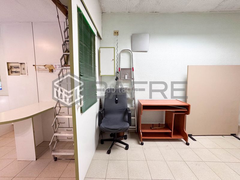 Foto f9de500a-27a2-48ea-b785-9381048450a9. Local comercial a Opañel Madrid