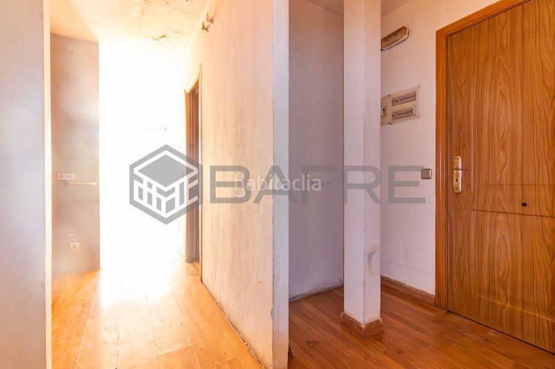 Foto 023acc2a-ad25-41d6-9856-b1a803365d49. Piso en Zofío Madrid