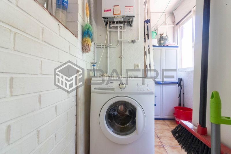 Foto 2a3bd872-5d08-4a18-a3ed-370ee3d883ce. Pis amb calefacció aparcament a Pradolongo Madrid