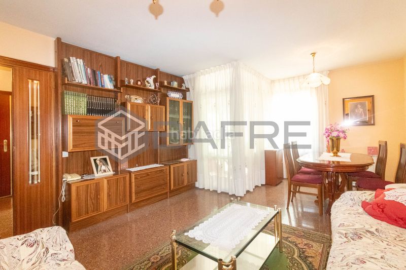 Foto 854a4ae7-41bd-4a53-b3dd-9e7396ed9d22. Piso en Pradolongo Madrid