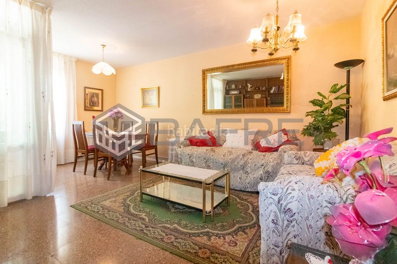 Foto e3ed0502-2d41-4386-a458-52b7f5862889. Piso en Pradolongo Madrid