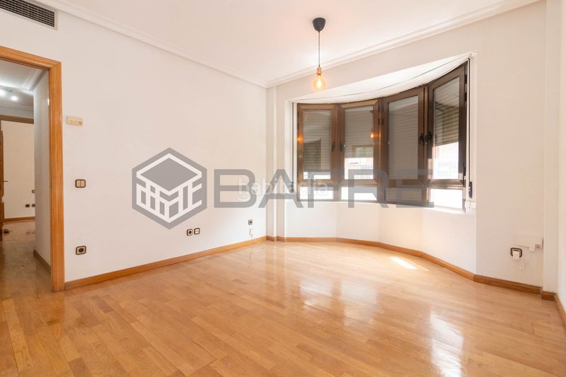 Foto 02455125-48a9-4bcf-bd86-b463c1f95e57. Pis a Pradolongo Madrid