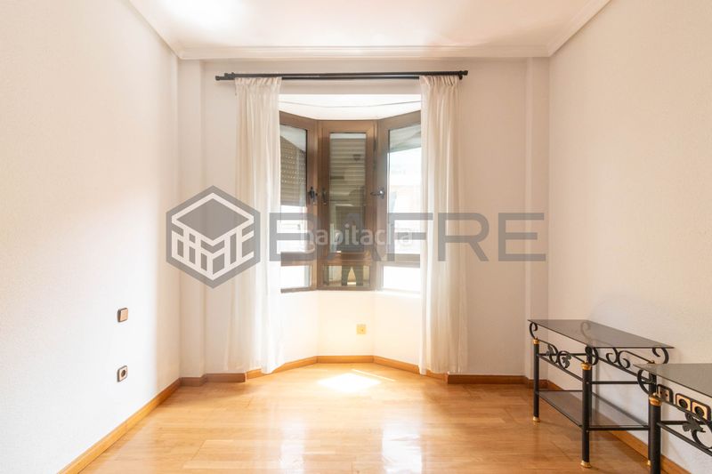 Foto 10609a4a-7f72-410c-8d9d-2a218f03364a. Pis a Pradolongo Madrid