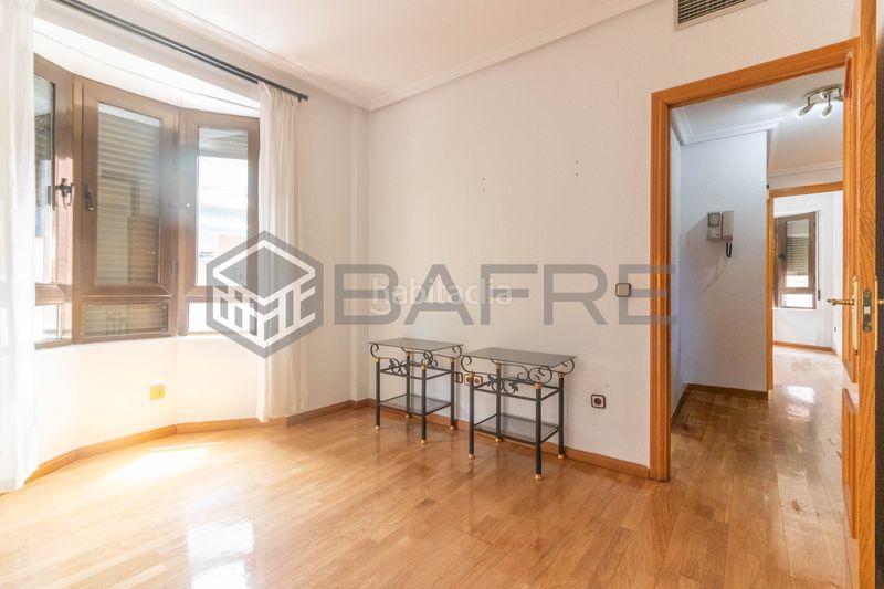 Foto cde8a383-3863-4f3a-a257-e62bc70c359b. Pis a Pradolongo Madrid