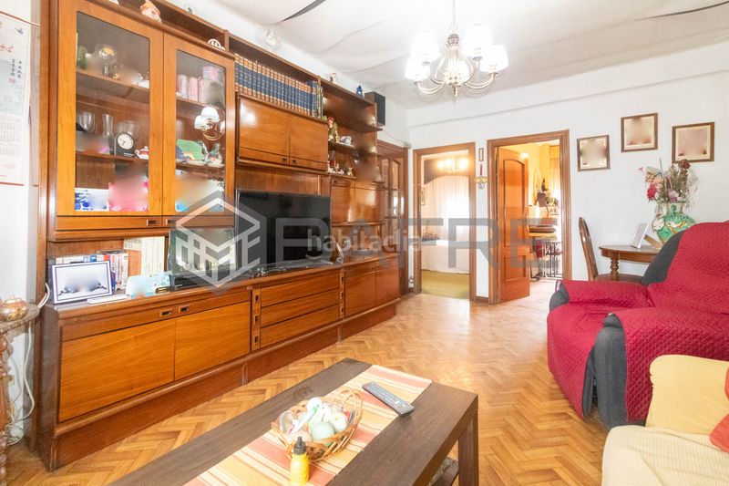 Foto 7ed325c3-cd75-49e9-9339-c79df26bfc08. Piso en Aluche Madrid