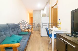 Piso  Calle jeronima llorente