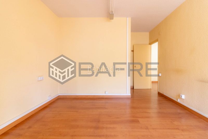 Foto 458f53e5-4f37-45cf-b3ba-c2fed56b4200. Piso en Castillejos-Cuzco Madrid