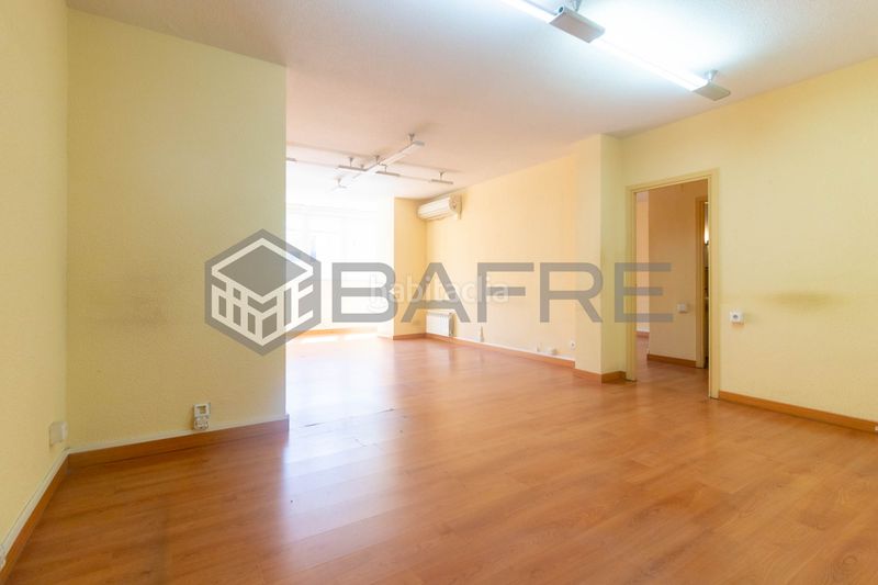 Foto f7e7dd12-01d5-4fe9-a949-da2c3cf27b85. Piso en Castillejos-Cuzco Madrid