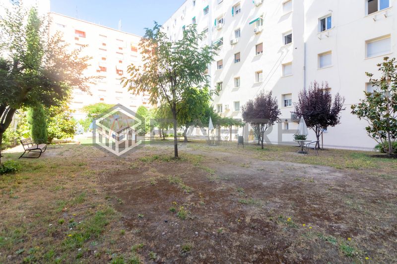 Foto c055fddd-fa85-46f1-b843-ca7f0def52df. Piso en Lista Madrid