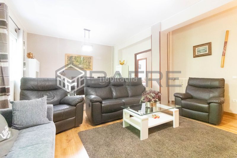Foto c3855acf-3744-4e14-876d-78b23f06557f. Piso en Lista Madrid