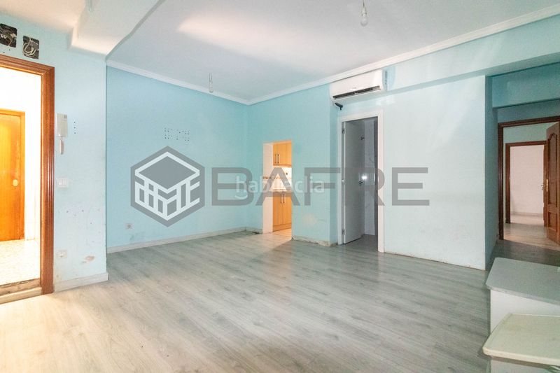 Foto d7041829-1d1d-4c79-8e64-f14b79b2a4b8. Pis a Villaverde Alto Madrid