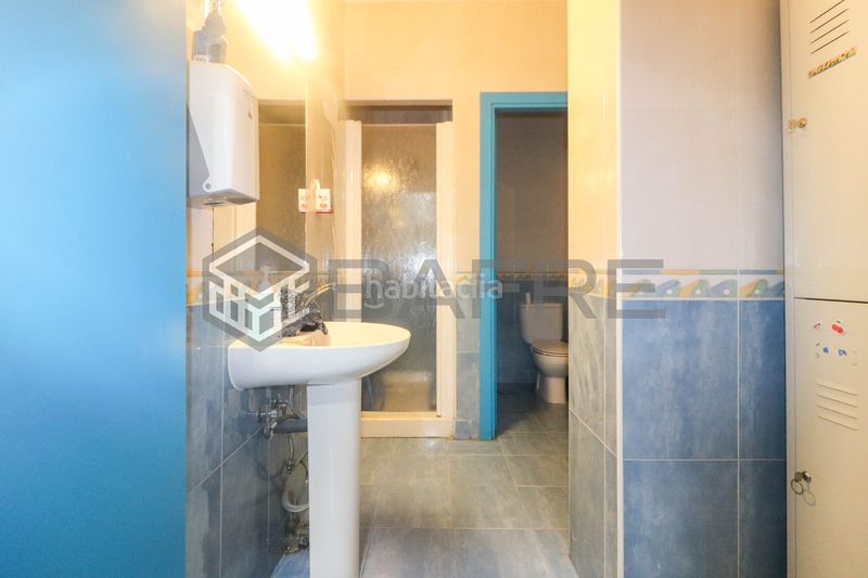 Foto d8eb3f01-c329-4e36-875e-8e6517b7bfab. Local comercial en Zona Renfe Alcorcón