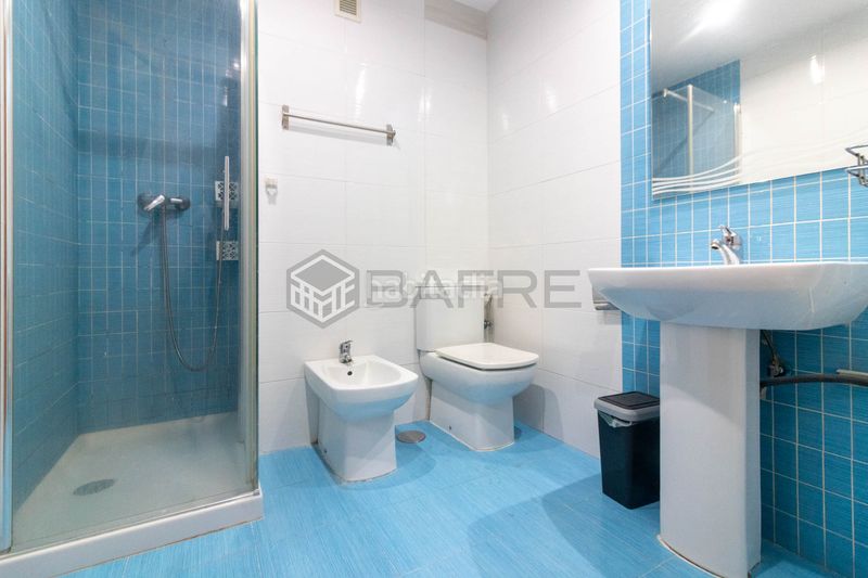 Foto a8817903-28e3-4ade-b64a-07bf52513e13. Piso en Adelfas Madrid