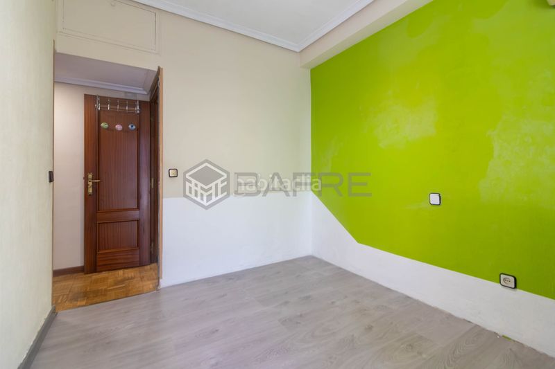 Foto a158bd2e-8790-479a-9d1b-4339a2de6fea. Piso en Opañel Madrid