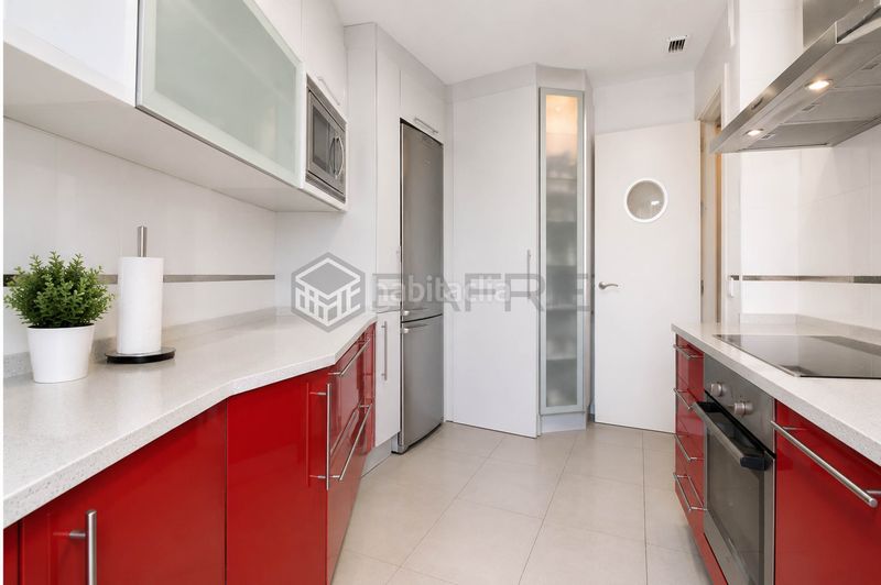 Foto b39ea553-2c2e-4406-8645-092cdaa67cd6. Piso en Pacífico Madrid