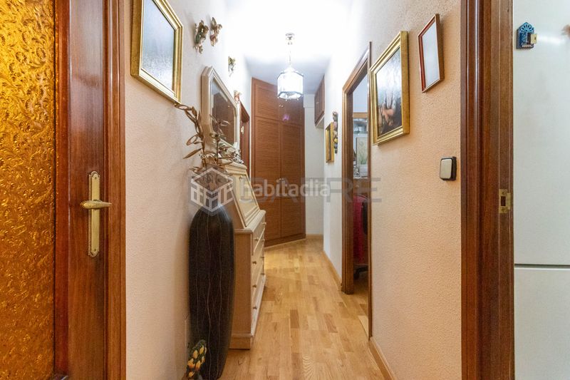 Foto 90b736ad-9e48-4798-98ca-4128d2634a86. Pis a Pradolongo Madrid