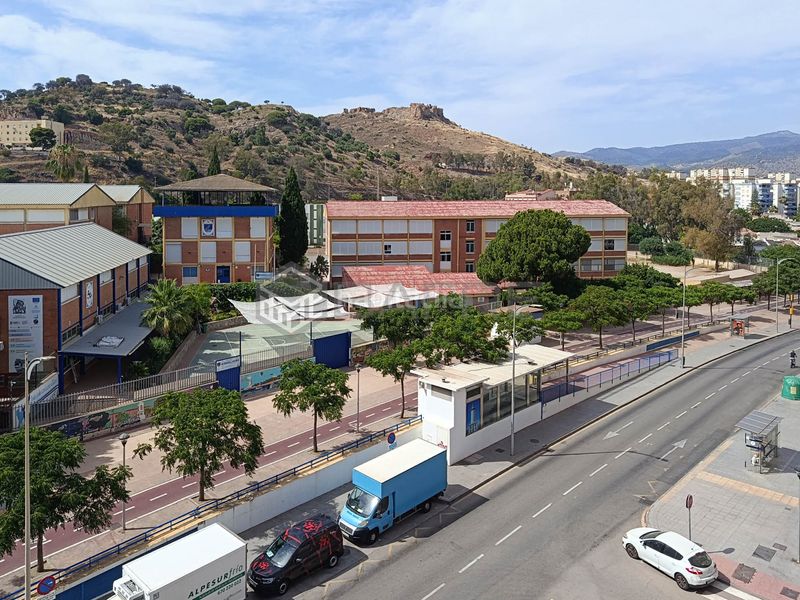 Foto 0a82bf26-76f7-4c68-a3c7-fcbe66435037. Pis a Parque Victoria Eugenia Málaga
