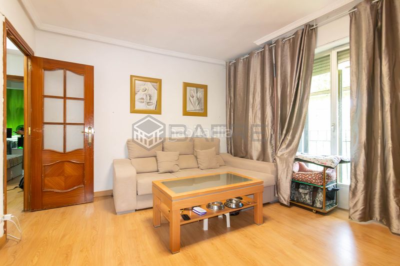 Foto 7beb51e5-363a-47ef-8b7d-441c1c21499f. Piso en Opañel Madrid