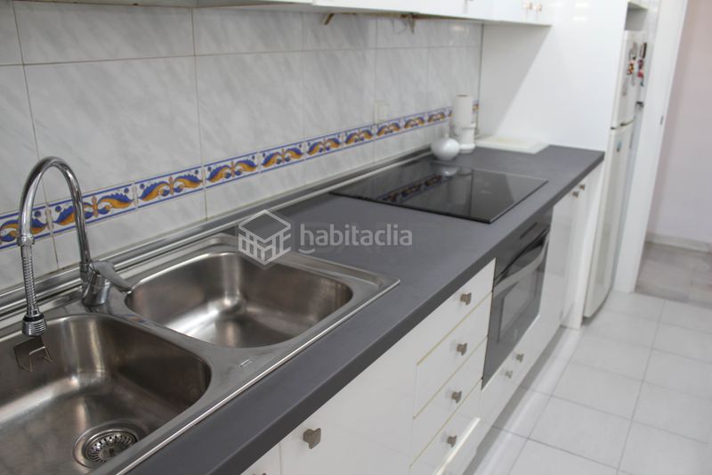 Foto bdf1862e-20bb-4afa-9e78-49fe021e3326. Pis a Los Castillejos - La Trinidad Málaga