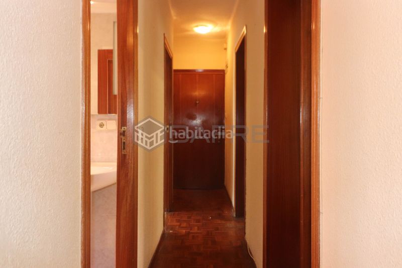 Foto 47123132-50a4-4a21-8508-fe598e45084a. Piso en Moscardó Madrid