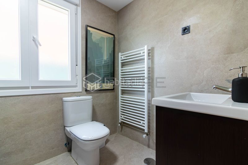 Foto 62d14bab-bbe3-4df5-aed6-8ad271dd1d4c. Casa amb piscina a Serranillos del Valle