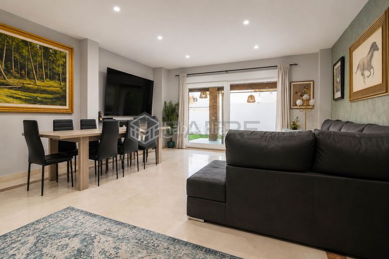 Foto af83b406-2273-4307-9874-88e7b3d47004. Casa amb piscina a Serranillos del Valle