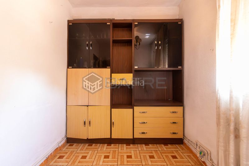 Foto a84d6dd4-d1a9-42e7-86a4-52aec5c2d8b2. Piso en Pavones Madrid