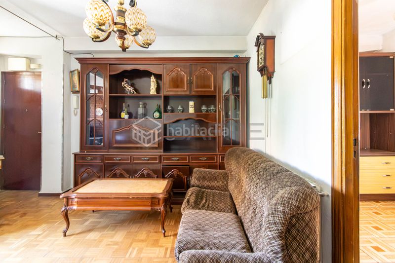 Foto fa380d62-6782-4176-a0cc-178e2e6e7711. Piso en Pavones Madrid