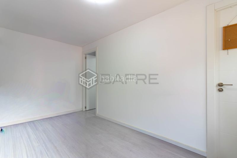 Foto a3e9dda2-8c3d-41ba-a797-5d7a3905007e. Pis a Zofío Madrid