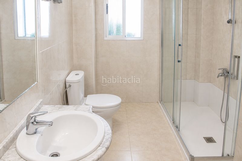 Foto 22695540-264a-4912-a35b-179a5b06f763. Piso en Puerta Blanca Málaga