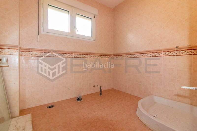 Foto bd9bb7ae-0182-43b8-8ac0-282f5cc26f40. Casa amb calefacció a Fuente Santa Colmenar Viejo