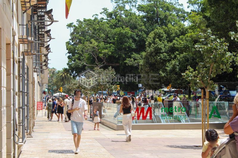 Foto 78863a85-5c6a-4388-8f8c-0f8b36126c48. Àtic amb aparcament a Centro Histórico Málaga