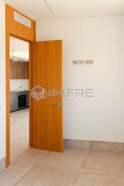 Foto f3d39c29-8282-4723-a30f-10888dacd5f9. Àtic amb aparcament a Centro Histórico Málaga