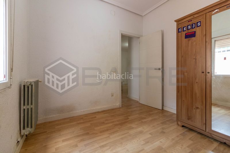 Foto 3d588b19-ecdb-4657-b8a5-72ef6718055a. Casa amb calefacció a San Fermín Madrid