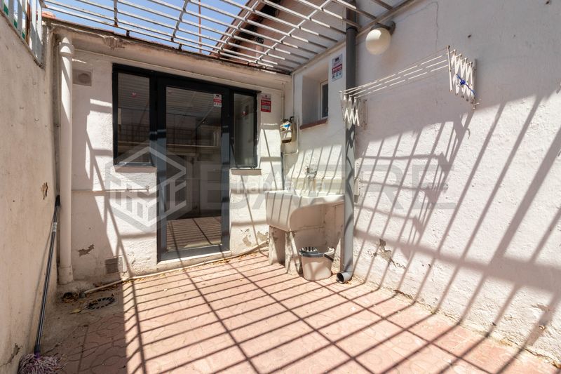 Foto d53d4f46-34cd-4edf-b3cc-5c85734a9e5d. Casa amb calefacció a San Fermín Madrid