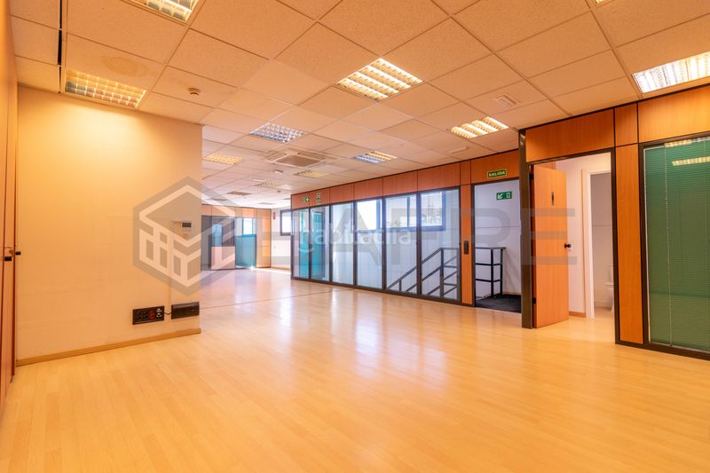 Foto c922fddb-e31d-4ae6-887a-0c9292926913. Affitto locale commerciale in Montserrat-Parque Empresarial San Fernando de Henares