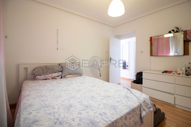 Foto 1565af89-2592-4cdc-93d4-a84292100041. Piso en Aluche Madrid