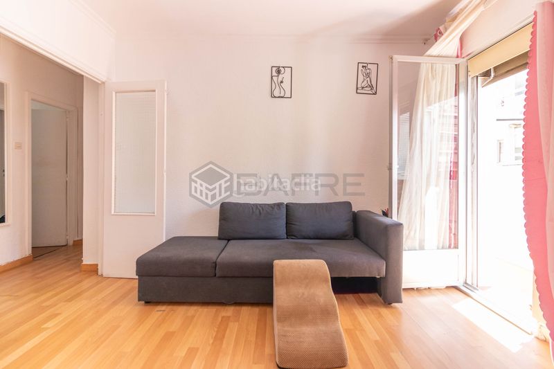Foto 2b7ef185-dd5f-493d-aaa0-1a9278b85351. Piso en Aluche Madrid