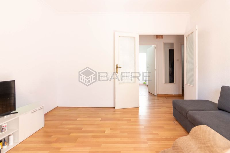 Foto 597758f2-2d07-4461-aafd-8970ea8d13f6. Piso en Aluche Madrid