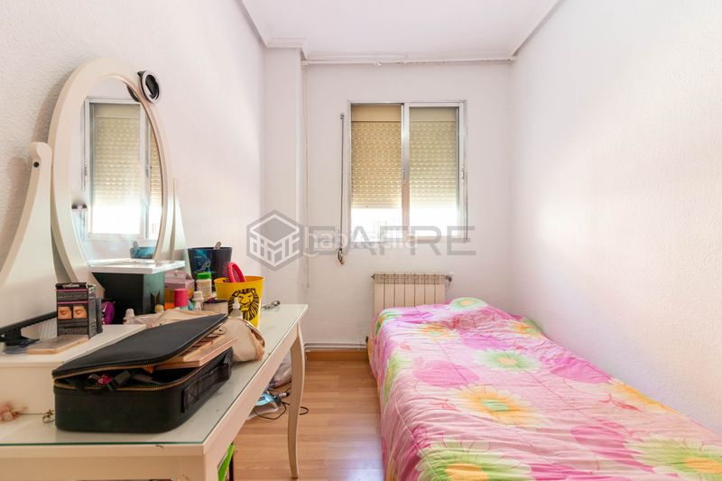 Foto 90f07775-70d0-4c4e-9582-52252bbf5cda. Piso en Aluche Madrid
